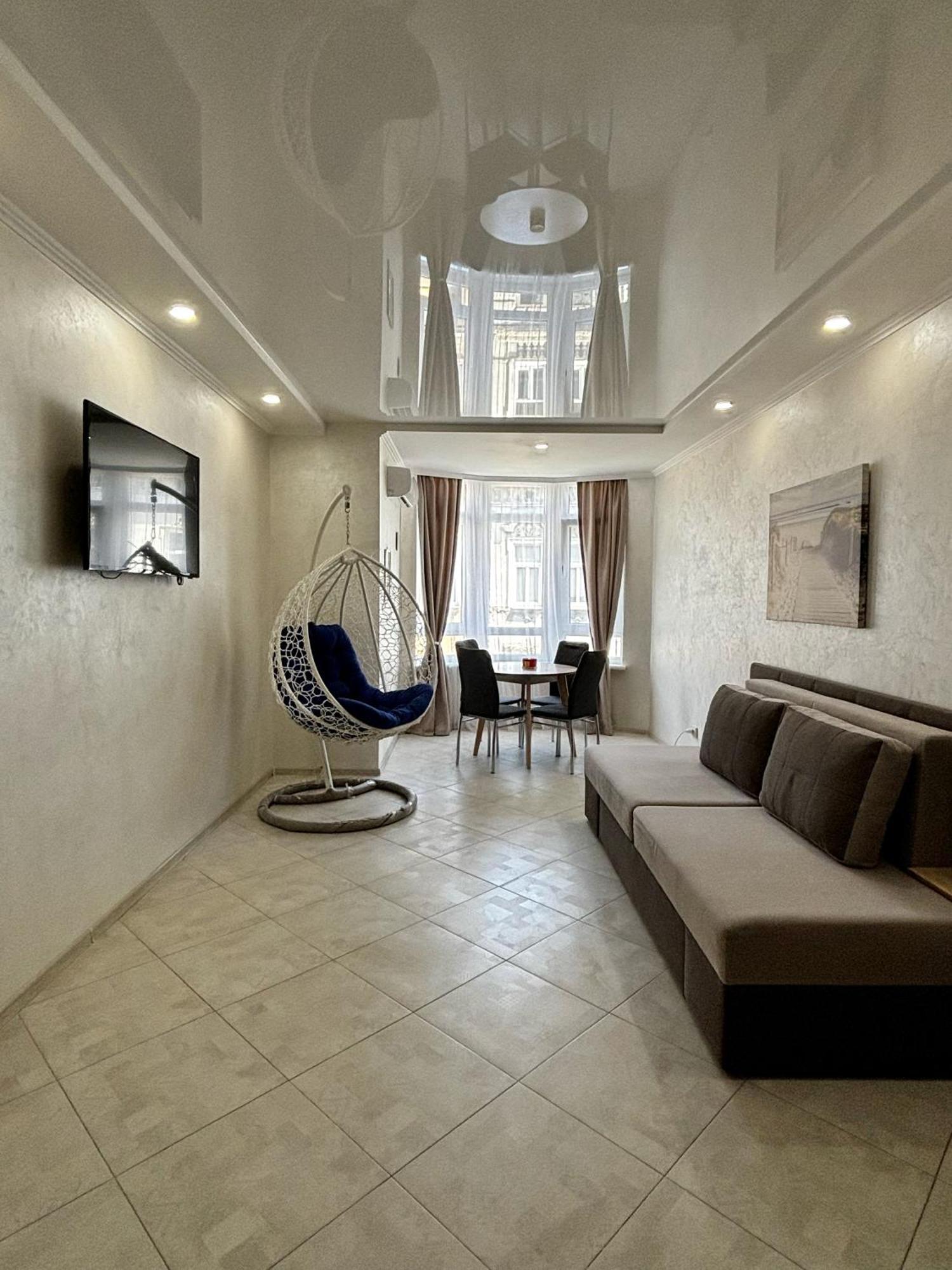 Apartment In Khmelnytsky Street Lviv Dış mekan fotoğraf